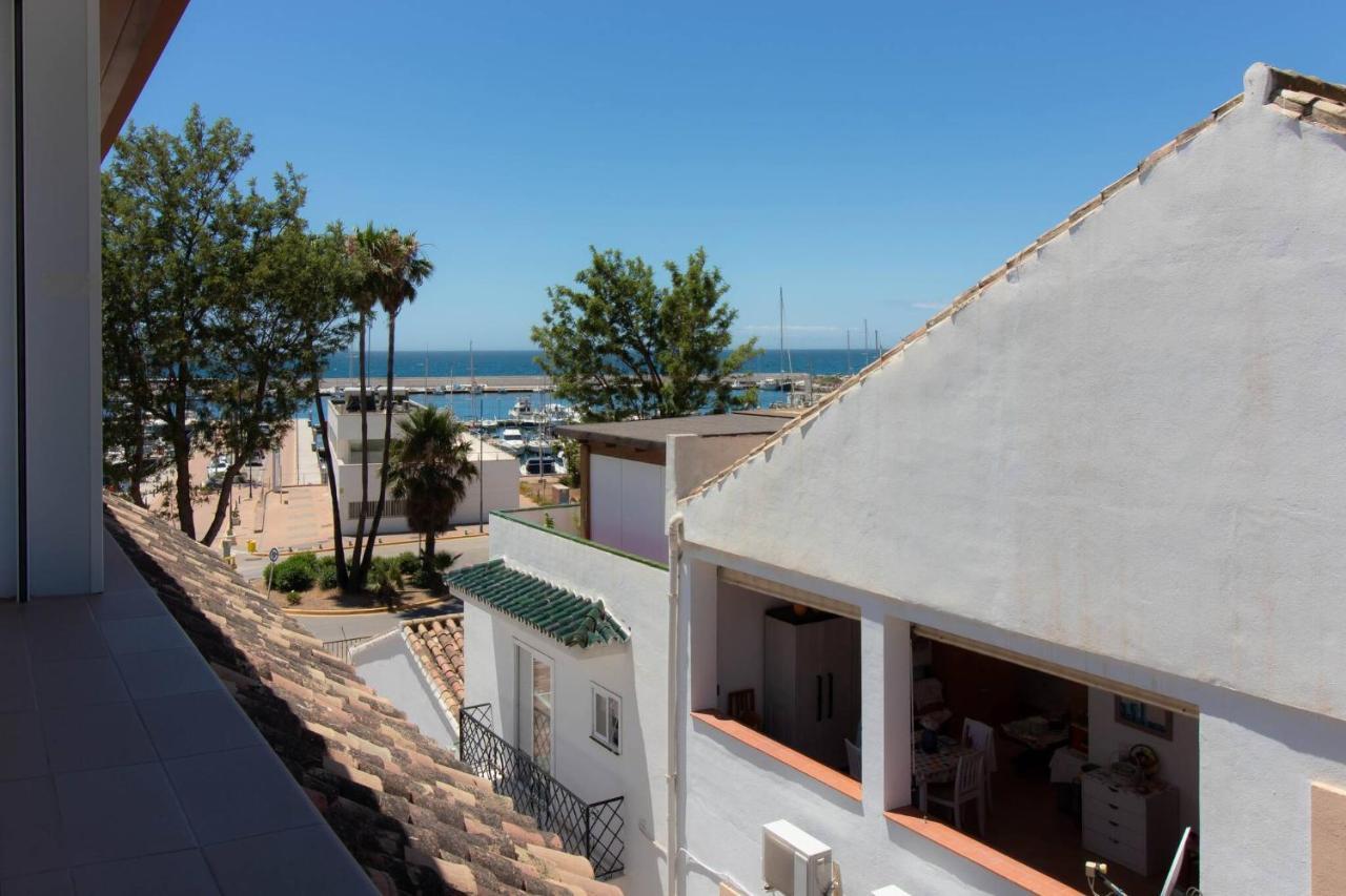 In Guest - Private In The Fishing Port Of Gasthof Marbella